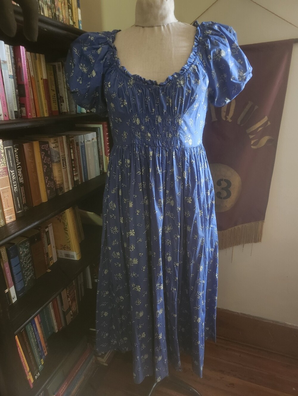 Doen Emaretta Blue/white Floral Puff-Sleeve Maxi Dress